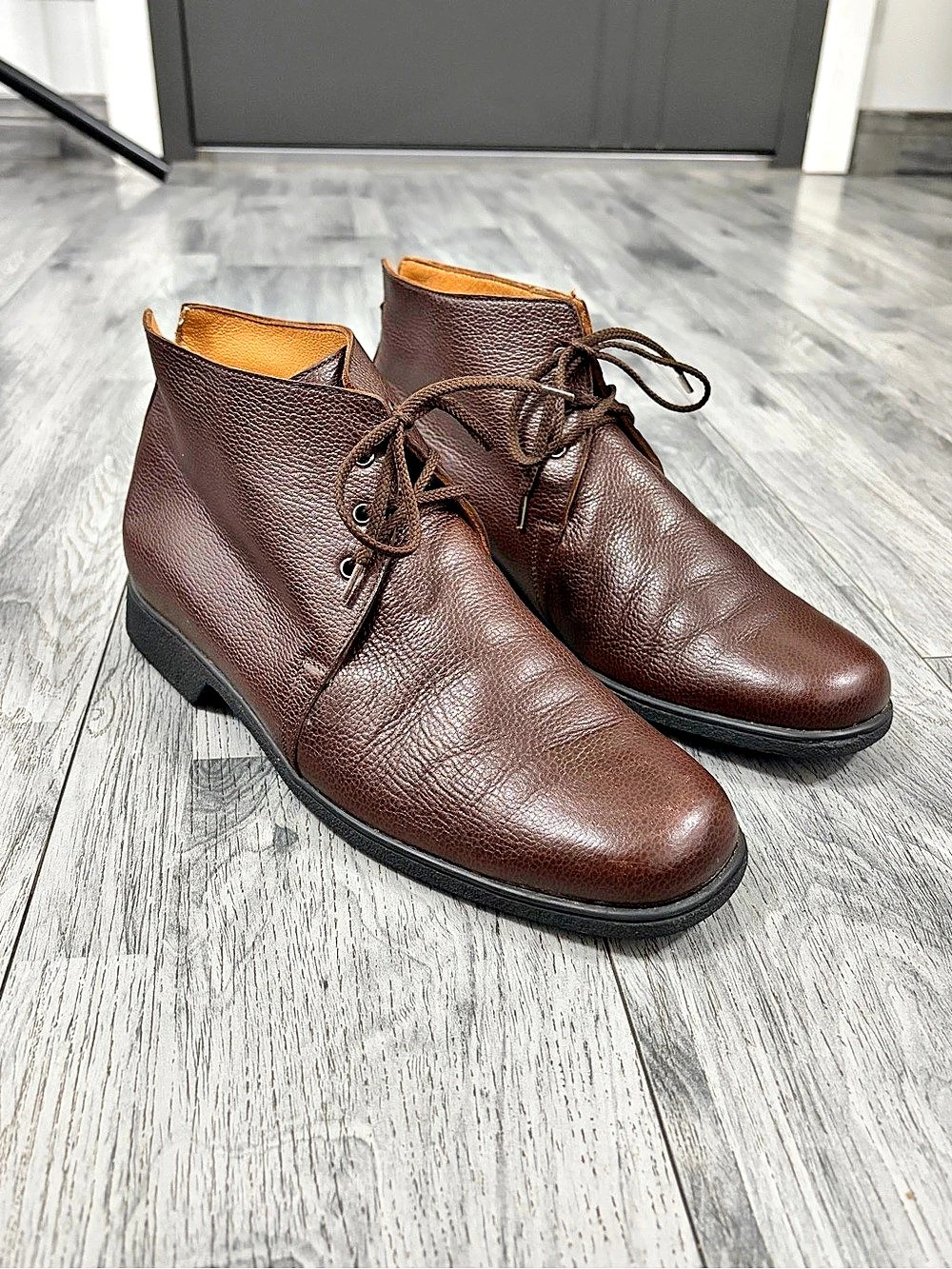 A. Testoni Leather Chukka Boots Brown EU 40 Like New